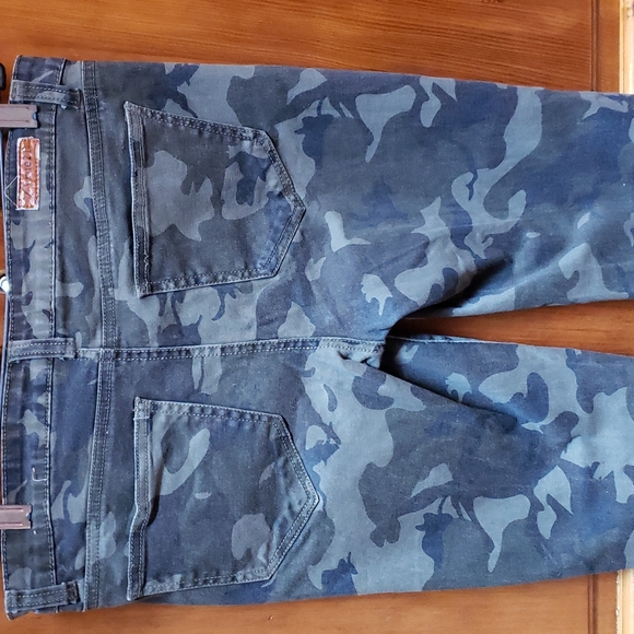 Rue21 Camo Skinny Pant - Picture 3 of 3